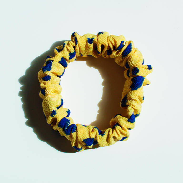 Hårstyling DK - Flad Scrunchie | Humlebi