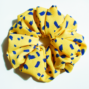 Hårstyling DK - Håndlavet Kæmpe Scrunchie | Humlebi