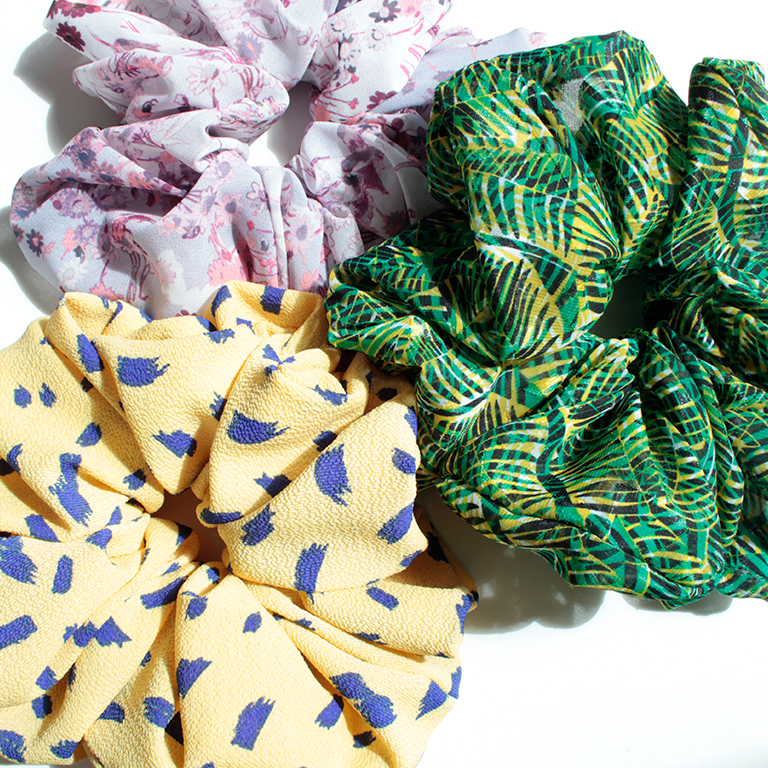 Hårstyling DK - Håndlavet Kæmpe Scrunchie | Tropical